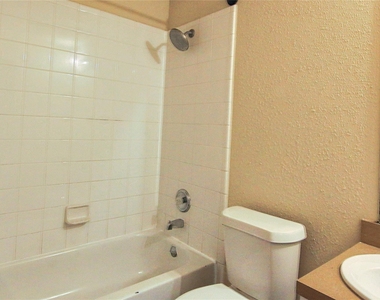 7419 Kennemer - Photo Thumbnail 14