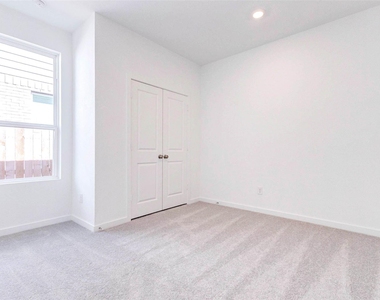 27410 Sweetwater Bay Drive - Photo Thumbnail 24