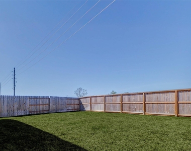 27410 Sweetwater Bay Drive - Photo Thumbnail 33