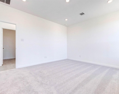27410 Sweetwater Bay Drive - Photo Thumbnail 18