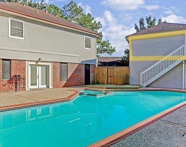 6846 Hertford Park Drive - Photo Thumbnail 7