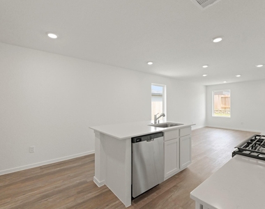 925 Sutherland Falls Street - Photo Thumbnail 6