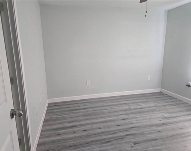 22061 Russell Drive - Photo Thumbnail 3