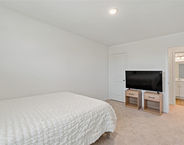 21568 Rolling Streams Drive - Photo Thumbnail 16