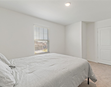 21568 Rolling Streams Drive - Photo Thumbnail 12