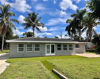 6187 Island Park Court - Photo Thumbnail 14