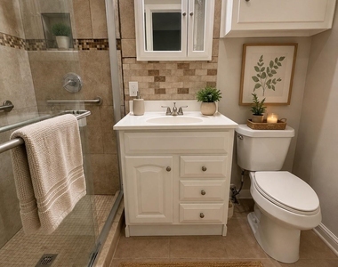 5902 Willow Glen Drive - Photo Thumbnail 6