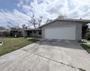 5902 Willow Glen Drive - Photo Thumbnail 1