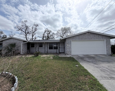5902 Willow Glen Drive - Photo Thumbnail 1