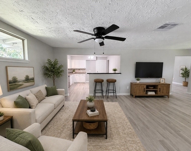 5902 Willow Glen Drive - Photo Thumbnail 4