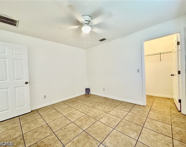 4317 Sw Santa Barbara Place - Photo Thumbnail 29