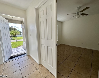 4317 Sw Santa Barbara Place - Photo Thumbnail 9