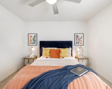11715 S Glen Drive - Photo Thumbnail 1