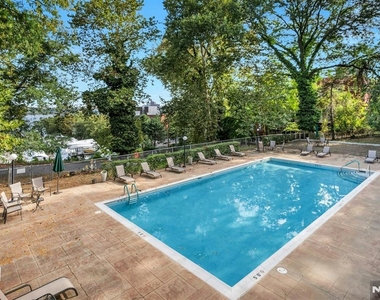 1375 River - Photo Thumbnail 16
