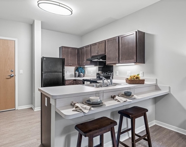 1009 E Dublin Granville Road - Photo Thumbnail 2