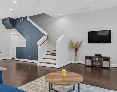 211 Milby Street - Photo Thumbnail 14