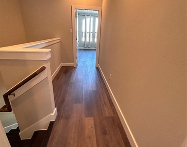 211 Milby Street - Photo Thumbnail 21