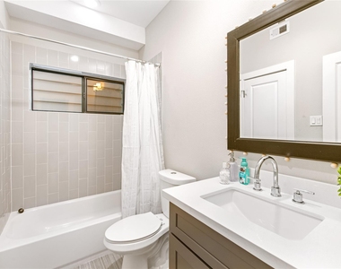 211 Milby Street - Photo Thumbnail 9