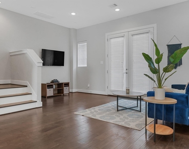 211 Milby Street - Photo Thumbnail 13