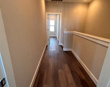 211 Milby Street - Photo Thumbnail 22