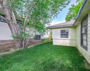 4356#a Phlox St Street - Photo Thumbnail 25