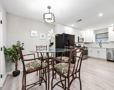 4356#a Phlox St Street - Photo Thumbnail 4