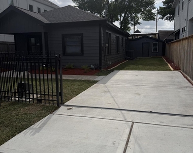 1507 Laird Street - Photo Thumbnail 22