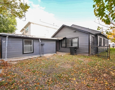 1507 Laird Street - Photo Thumbnail 5