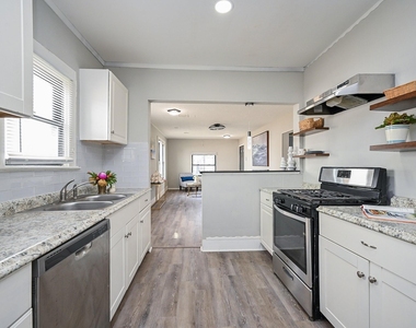 1507 Laird Street - Photo Thumbnail 8