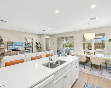 14546 Tropical Drive - Photo Thumbnail 9