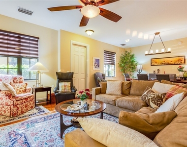 9088 Chula Vista Street - Photo Thumbnail 5