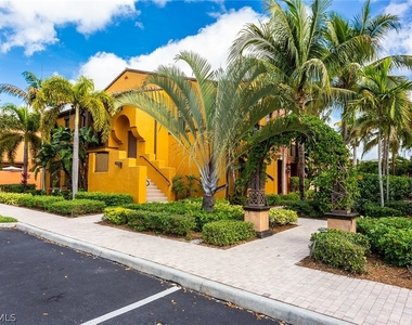 9088 Chula Vista Street - Photo Thumbnail 3
