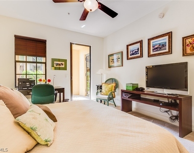 9088 Chula Vista Street - Photo Thumbnail 13