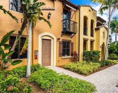9088 Chula Vista Street - Photo Thumbnail 1
