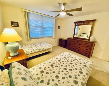 290 Naples Cove Drive - Photo Thumbnail 28