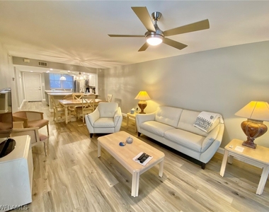 290 Naples Cove Drive - Photo Thumbnail 12