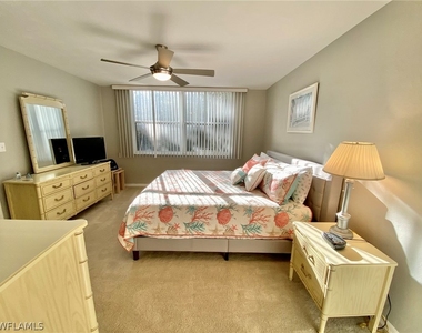 290 Naples Cove Drive - Photo Thumbnail 19