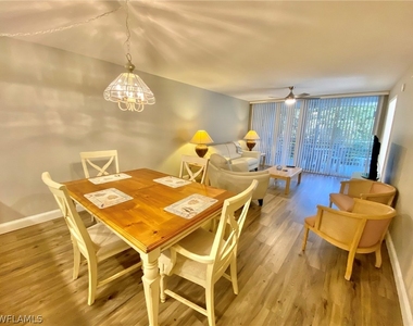 290 Naples Cove Drive - Photo Thumbnail 8