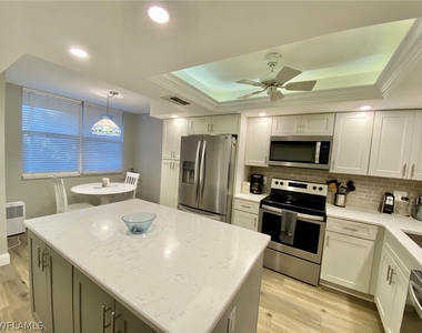 290 Naples Cove Drive - Photo Thumbnail 5