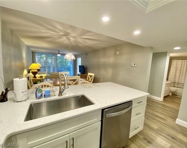 290 Naples Cove Drive - Photo Thumbnail 7