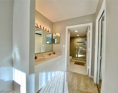 290 Naples Cove Drive - Photo Thumbnail 20