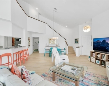 28712 Carmel Way - Photo Thumbnail 6