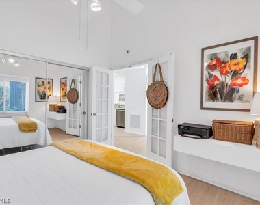 28712 Carmel Way - Photo Thumbnail 15