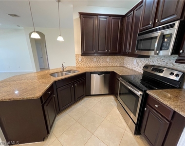 8560 Evernia Court - Photo Thumbnail 2