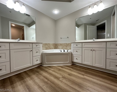 8010 Via Sardinia Way - Photo Thumbnail 9