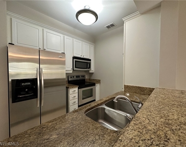 8010 Via Sardinia Way - Photo Thumbnail 2