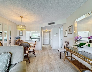 300 Forest Lakes Boulevard - Photo Thumbnail 15