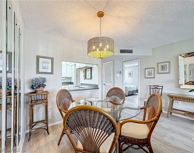 300 Forest Lakes Boulevard - Photo Thumbnail 13