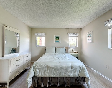 300 Forest Lakes Boulevard - Photo Thumbnail 21
