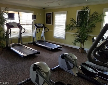 2226 Arbour Walk Circle - Photo Thumbnail 20